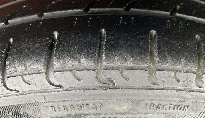 2016 Maruti Celerio VXI, Petrol, Manual, 72,383 km, Left Rear Tyre Tread