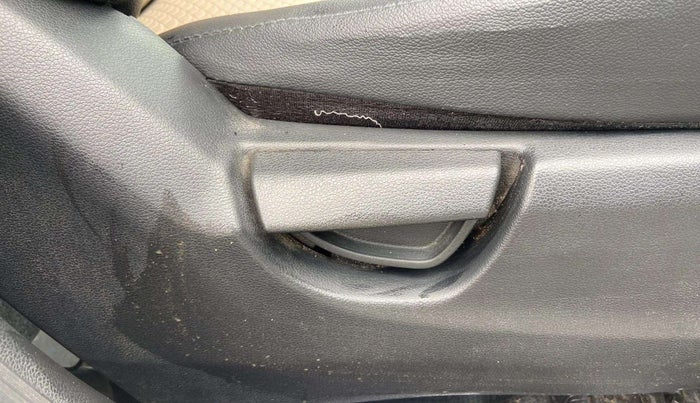 2022 Hyundai NEW SANTRO SPORTZ EXECUTIVE MT CNG, CNG, Manual, 91,530 km, Driver Side Adjustment Panel