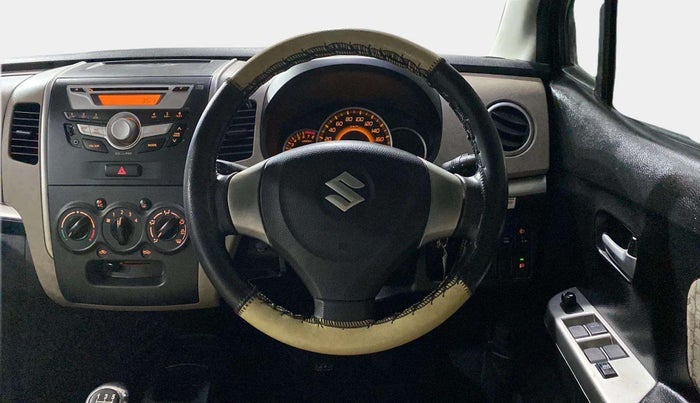 2013 Maruti Wagon R 1.0 VXI, Petrol, Manual, 48,457 km, Steering Wheel Close Up