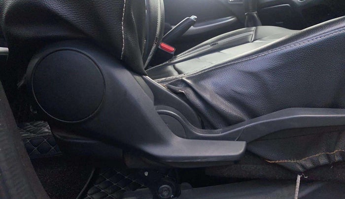 2019 Toyota Glanza G, Petrol, Manual, 50,178 km, Driver Side Adjustment Panel
