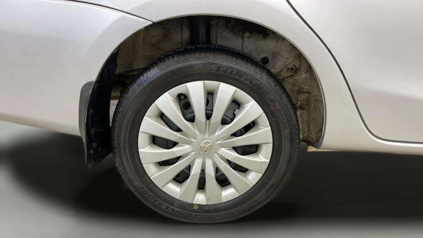 2015 Toyota Etios G, Petrol, Manual, 25,021 km, Right Rear Wheel
