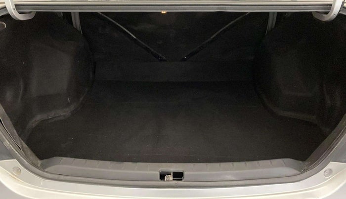 2015 Toyota Etios G, Petrol, Manual, 25,021 km, Boot Inside