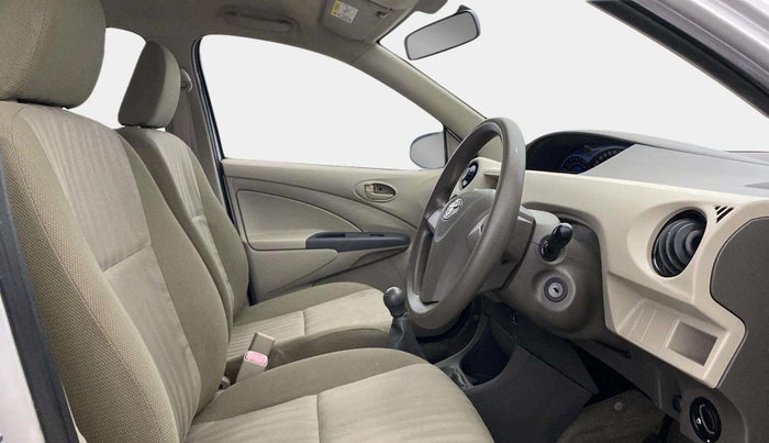 2015 Toyota Etios G, Petrol, Manual, 25,021 km, Right Side Front Door Cabin