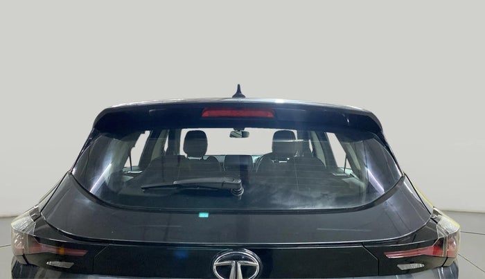 2021 Tata Harrier XZA 2.0L, Diesel, Automatic, 80,191 km, Rear Windshield