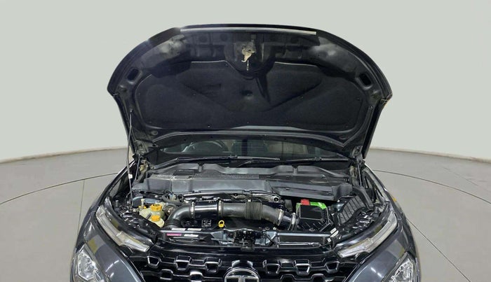 2021 Tata Harrier XZA 2.0L, Diesel, Automatic, 80,191 km, Open Bonet