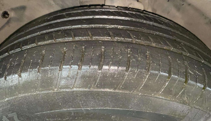2021 Tata Harrier XZA 2.0L, Diesel, Automatic, 80,191 km, Left Front Tyre Tread