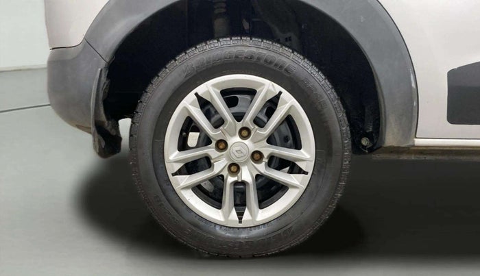 2020 Renault TRIBER RXT, Petrol, Manual, 19,781 km, Right Rear Wheel