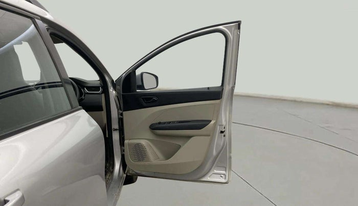 2020 Renault TRIBER RXT, Petrol, Manual, 19,781 km, RHS Front Door