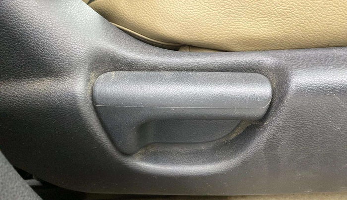 2015 Honda City 1.5L I-VTEC S MT, Petrol, Manual, 73,266 km, Driver Side Adjustment Panel