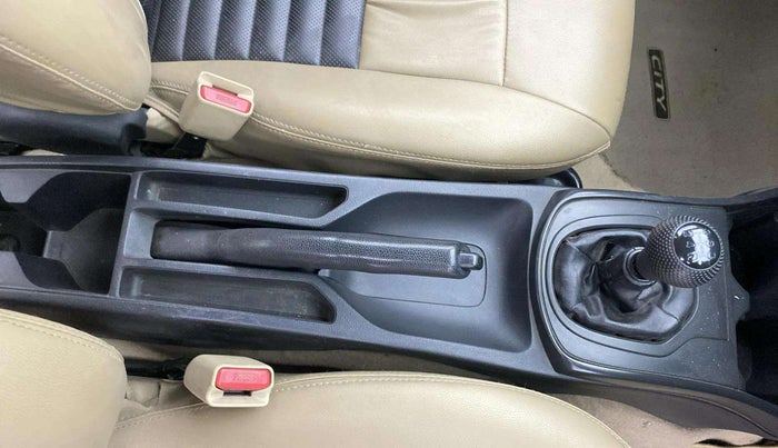 2015 Honda City 1.5L I-VTEC S MT, Petrol, Manual, 73,266 km, Gear Lever