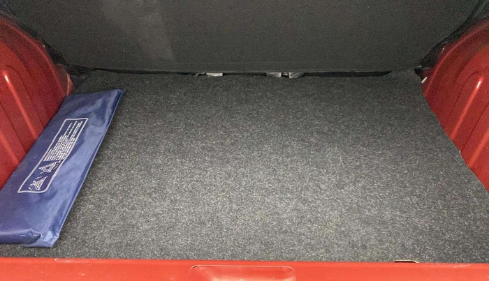 2024 Renault Kwid RXL(O) 1.0L AMT, Petrol, Automatic, 767 km, Boot Open Zoomed View