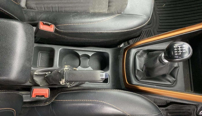 2018 Ford Ecosport TITANIUM 1.0L ECOBOOST SPORTS(SUNROOF), Petrol, Manual, 72,052 km, Gear Lever