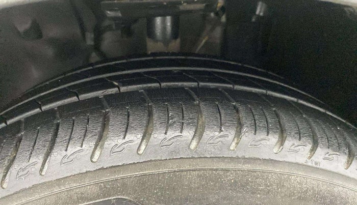 2021 Tata ALTROZ XZ PETROL, Petrol, Manual, 24,544 km, Left Front Tyre Tread