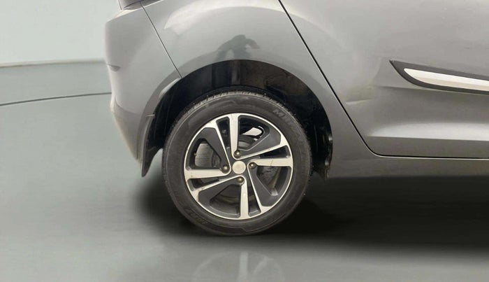 2021 Tata ALTROZ XZ PETROL, Petrol, Manual, 24,544 km, Right Rear Wheel