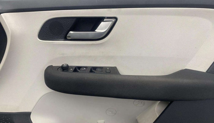 2021 Tata ALTROZ XZ PETROL, Petrol, Manual, 24,544 km, Driver Side Door Panels Control