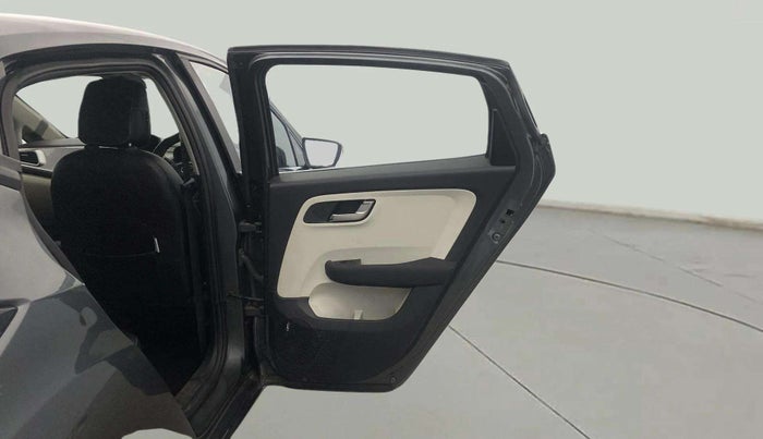 2021 Tata ALTROZ XZ PETROL, Petrol, Manual, 24,544 km, RHS Rear Door