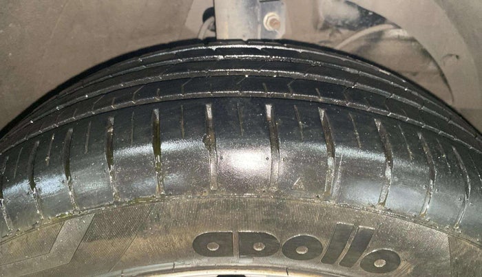 2023 Maruti Baleno SIGMA PETROL 1.2, Petrol, Manual, 5,587 km, Right Front Tyre Tread