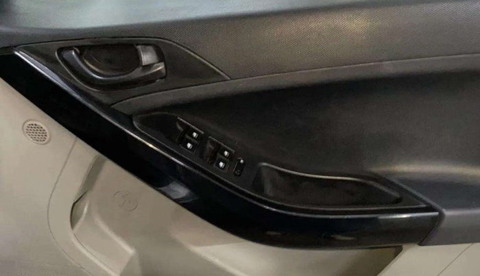 2017 Tata NEXON XM DIESEL, Diesel, Manual, 92,046 km, Driver Side Door Panels Control