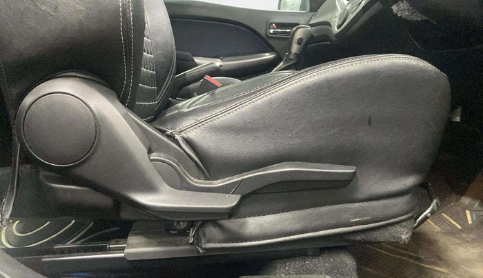 2019 Maruti Baleno ALPHA CVT PETROL 1.2, Petrol, Automatic, 32,016 km, Driver Side Adjustment Panel