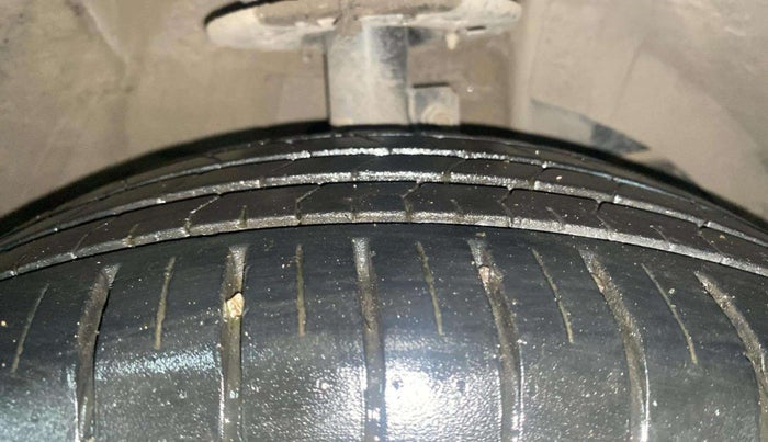 2019 Maruti Baleno ALPHA CVT PETROL 1.2, Petrol, Automatic, 32,016 km, Right Front Tyre Tread