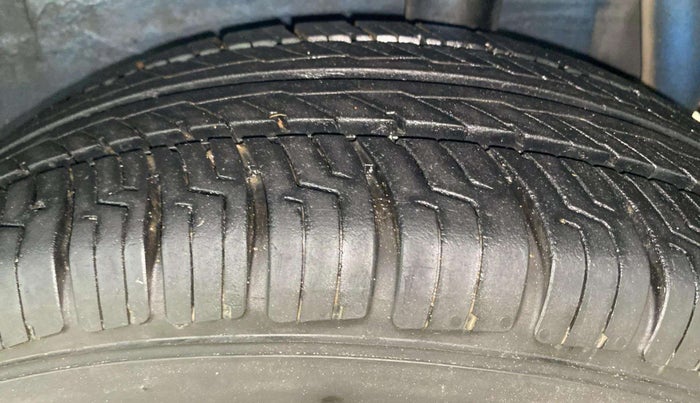 2014 Maruti Celerio VXI AMT, Petrol, Automatic, 79,121 km, Left Rear Tyre Tread