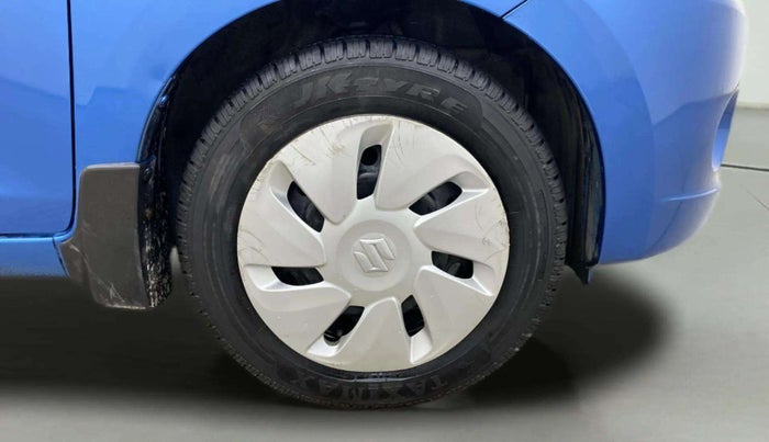 2014 Maruti Celerio VXI AMT, Petrol, Automatic, 79,121 km, Right Front Wheel
