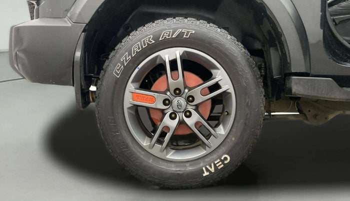 2021 Mahindra Thar LX D AT 4WD HT, Diesel, Automatic, 33,365 km, Right Rear Wheel