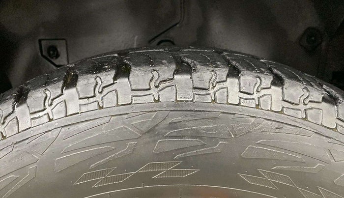 2021 Mahindra Thar LX D AT 4WD HT, Diesel, Automatic, 33,365 km, Left Rear Tyre Tread