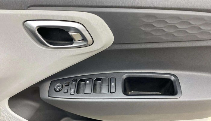 2021 Hyundai GRAND I10 NIOS SPORTZ AMT 1.2 KAPPA VTVT, Petrol, Automatic, 31,262 km, Driver Side Door Panels Control
