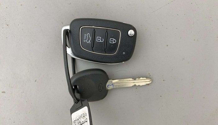 2021 Hyundai GRAND I10 NIOS SPORTZ AMT 1.2 KAPPA VTVT, Petrol, Automatic, 31,262 km, Key Close Up
