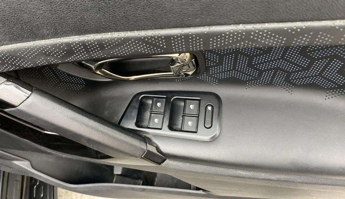 2021 Tata Harrier XZA PLUS 2.0L, Diesel, Automatic, 40,893 km, Driver Side Door Panels Control