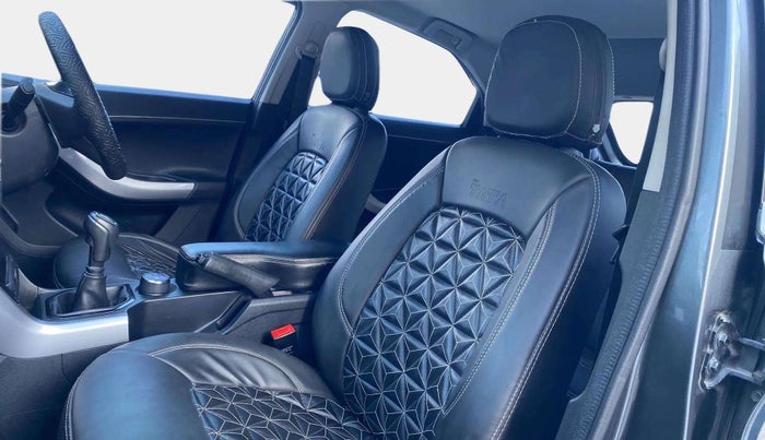 2022 Tata NEXON XM SUNROOF PETROL, Petrol, Manual, 17,925 km, Right Side Front Door Cabin