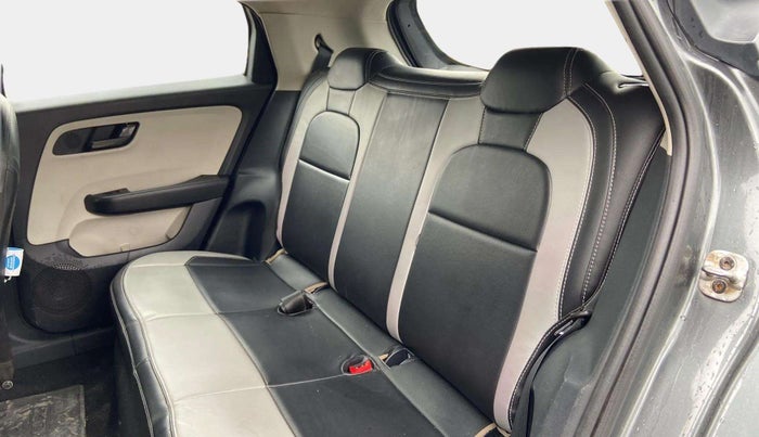 2022 Tata ALTROZ XM PLUS PETROL, Petrol, Manual, 27,227 km, Right Side Rear Door Cabin