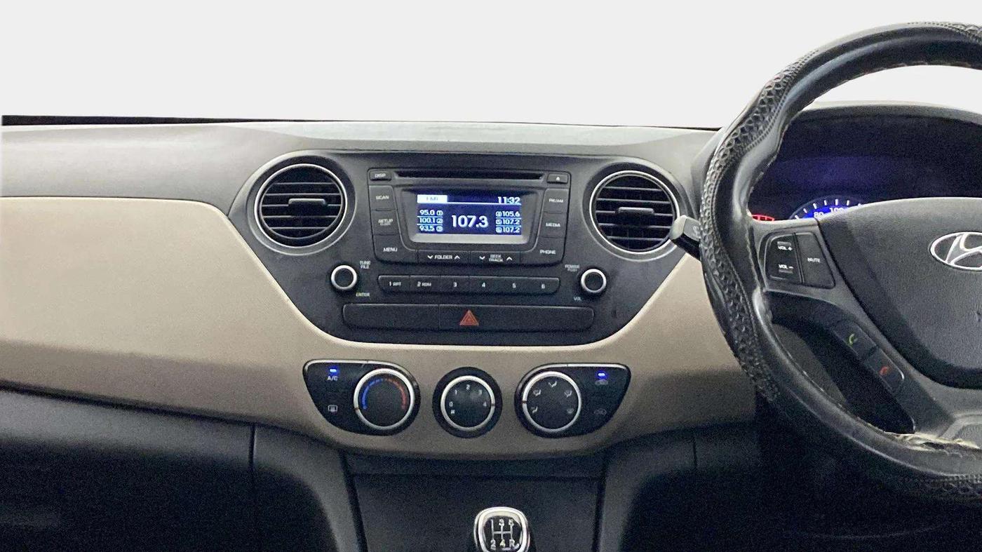 2014 Hyundai Xcent S (O) 1.2, Petrol, Manual, 1,36,198 km, Air Conditioner