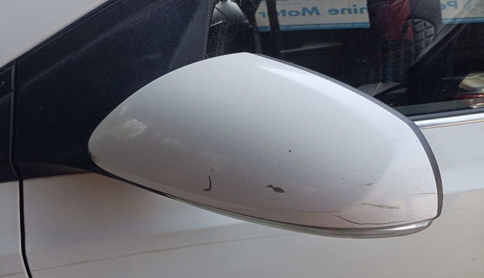2014 Hyundai Xcent S (O) 1.2, Petrol, Manual, 1,36,472 km, Left rear-view mirror - Minor scratches
