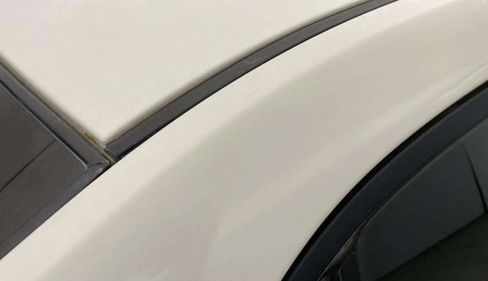 2014 Hyundai Xcent S (O) 1.2, Petrol, Manual, 1,36,472 km, Right C pillar - Minor scratches