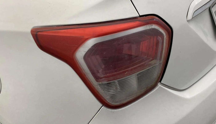 2014 Hyundai Xcent S (O) 1.2, Petrol, Manual, 1,36,472 km, Left tail light - Minor scratches