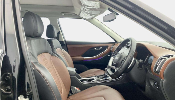 2021 Hyundai ALCAZAR 2.0 SIGNATURE (O) AT 6STR, Petrol, Automatic, 12,729 km, Right Side Front Door Cabin