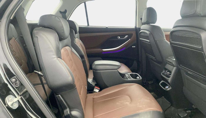 2021 Hyundai ALCAZAR 2.0 SIGNATURE (O) AT 6STR, Petrol, Automatic, 12,729 km, Right Side Rear Door Cabin