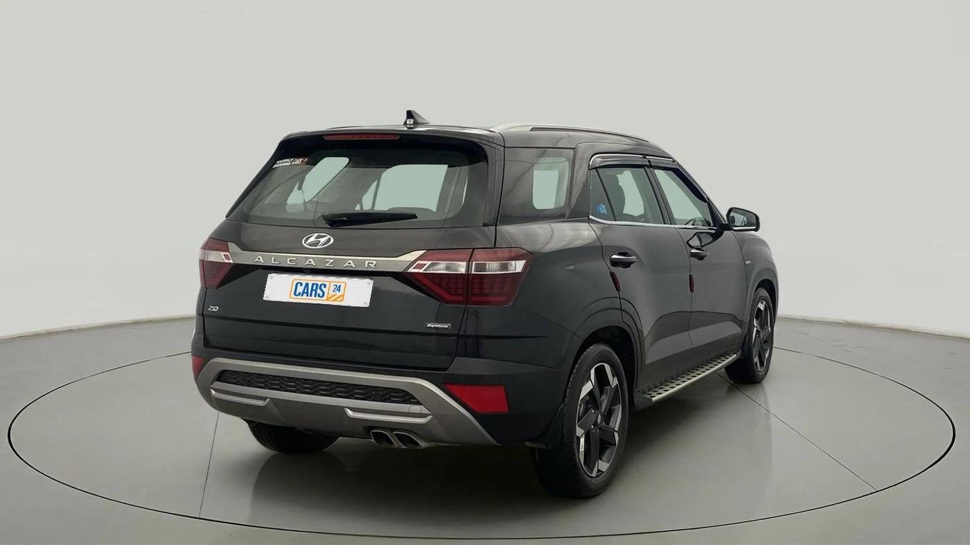 2021 Hyundai ALCAZAR 2.0 SIGNATURE (O) AT 6STR, Petrol, Automatic, 12,729 km, Right Back Diagonal