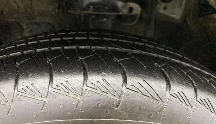 2021 Hyundai ALCAZAR 2.0 SIGNATURE (O) AT 6STR, Petrol, Automatic, 12,729 km, Left Front Tyre Tread