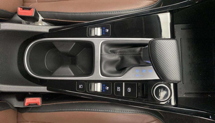 2021 Hyundai ALCAZAR 2.0 SIGNATURE (O) AT 6STR, Petrol, Automatic, 12,729 km, Gear Lever