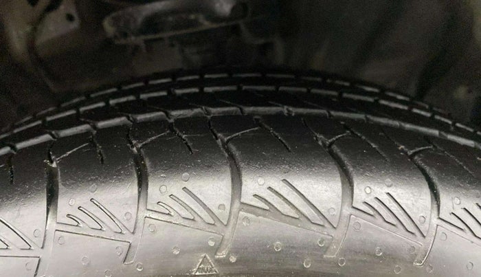 2021 Hyundai ALCAZAR 2.0 SIGNATURE (O) AT 6STR, Petrol, Automatic, 12,729 km, Right Front Tyre Tread