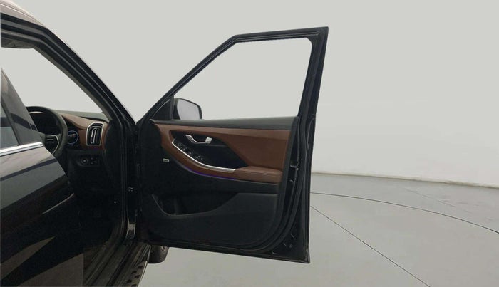 2021 Hyundai ALCAZAR 2.0 SIGNATURE (O) AT 6STR, Petrol, Automatic, 12,729 km, RHS Front Door