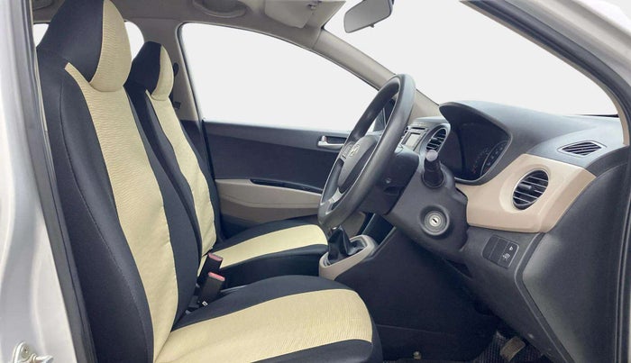 2016 Hyundai Grand i10 SPORTZ 1.2 KAPPA VTVT, Petrol, Manual, 66,923 km, Right Side Front Door Cabin