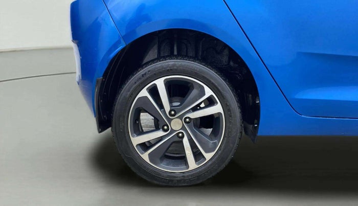 2022 Tata ALTROZ XZ PLUS PETROL, Petrol, Manual, 16,893 km, Right Rear Wheel