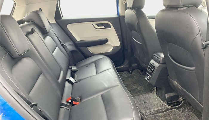2022 Tata ALTROZ XZ PLUS PETROL, Petrol, Manual, 16,893 km, Right Side Rear Door Cabin