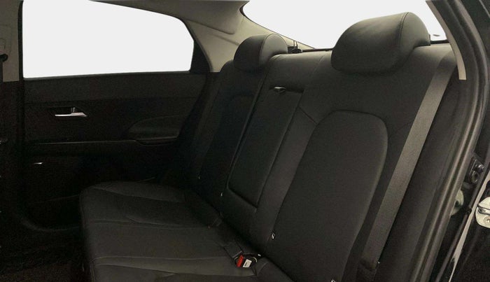 2024 Hyundai Verna SX (O) 1.5 TURBO PETROL DCT, Petrol, Automatic, 8,851 km, Right Side Rear Door Cabin
