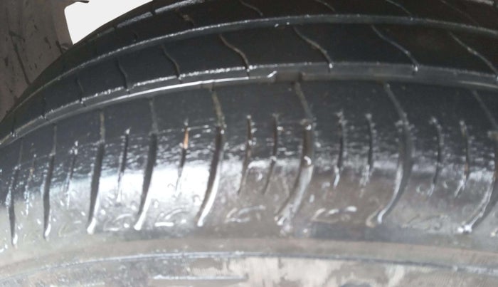 2021 Maruti Baleno DELTA PETROL 1.2, Petrol, Manual, 20,336 km, Left Front Tyre Tread
