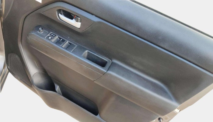 2022 Maruti New Wagon-R VXI CNG 1.0, CNG, Manual, 29,114 km, Driver Side Door Panels Control